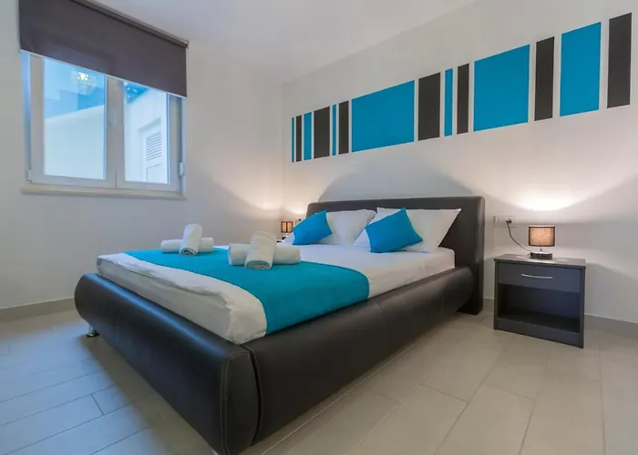 Apartman Family-friendly With Swimming Pool - 19147