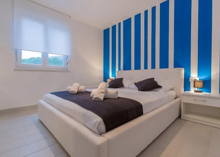 Family-friendly With Swimming Pool - 19147 *