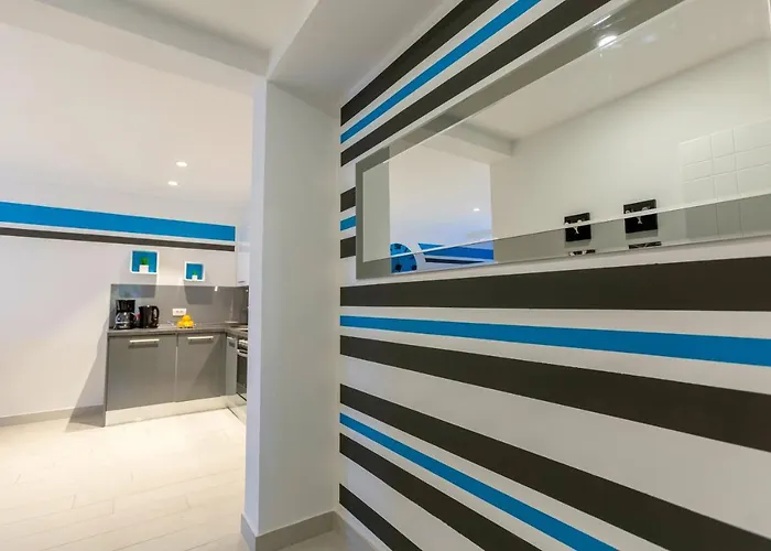 Family-friendly With Swimming Pool - 19147 *