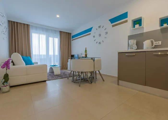 Family-friendly With Swimming Pool - 19147 Apartman *