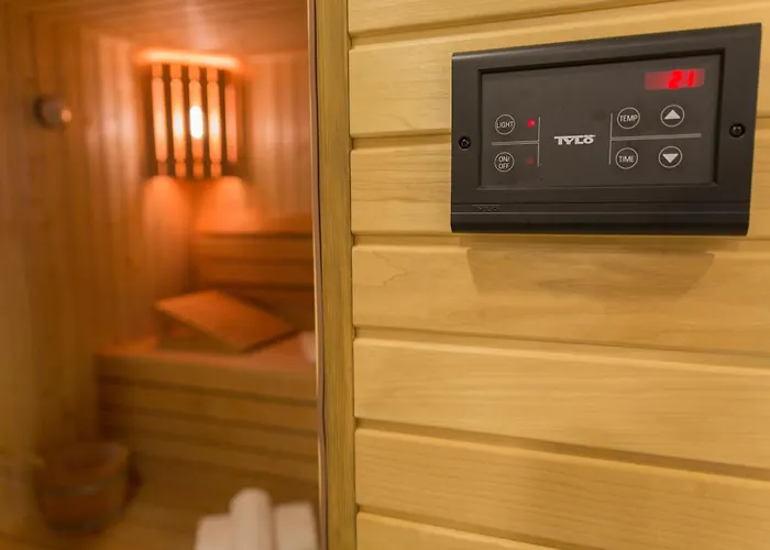 Family-friendly With Swimming Pool - 19147 * Makarska