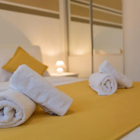 Family-friendly With Swimming Pool - 19147 * マカルスカ