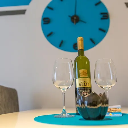 Family-friendly With Swimming Pool - 19147 *