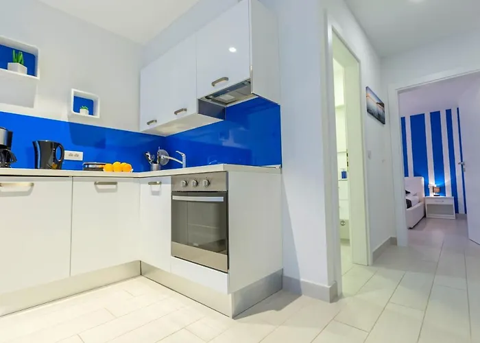 Family-friendly With Swimming Pool - 19147 Apartment