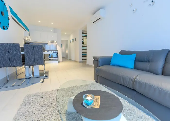 Family-friendly With Swimming Pool - 19147 Apartment *