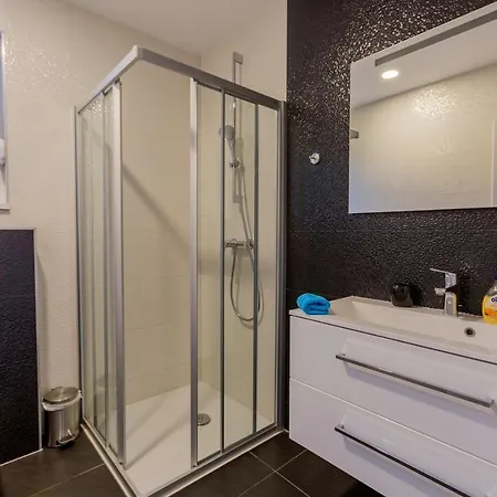 Family-friendly With Swimming Pool - 19147 Apartman *