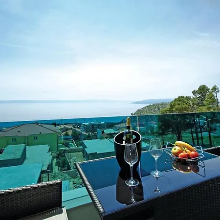 Family-friendly With Swimming Pool - 19147 Makarska