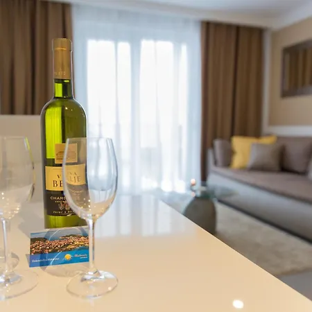 Apartman Family-friendly With Swimming Pool - 19147 *