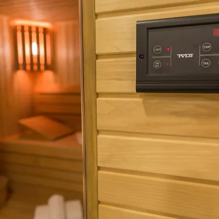 Family-friendly With Swimming Pool - 19147 * Makarska