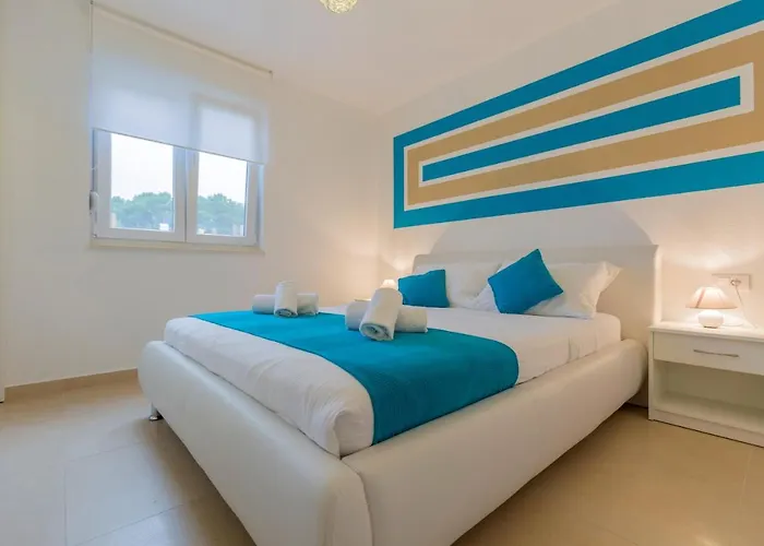 Family-friendly With Swimming Pool - 19147 Appartamento